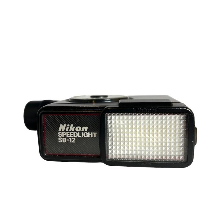 Flash Nikon SB12